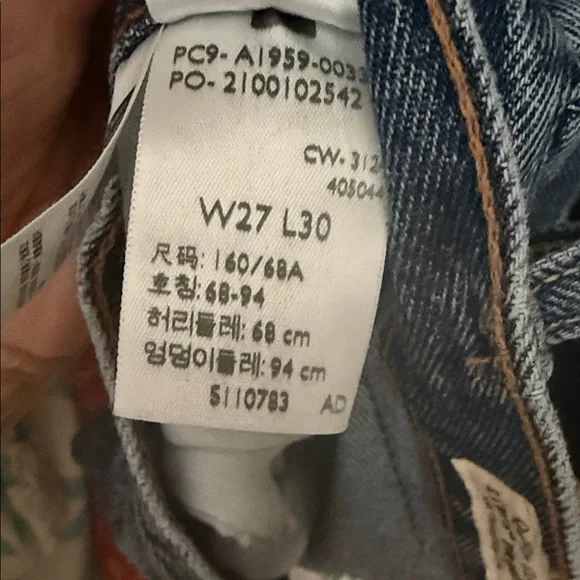 Levi's Women's Classic Blue Boot Cut Jeans - Picture 8 of 8